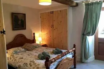 4 Day Mindfulness & Healing Retreat in Derbyshire, Uk 4 Day Mindfulness & Healing Retreat in Derbyshire, Uk
